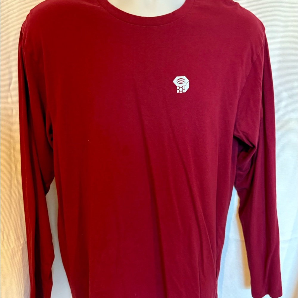 Mountain Hardwear Red Long Sleeve Tee